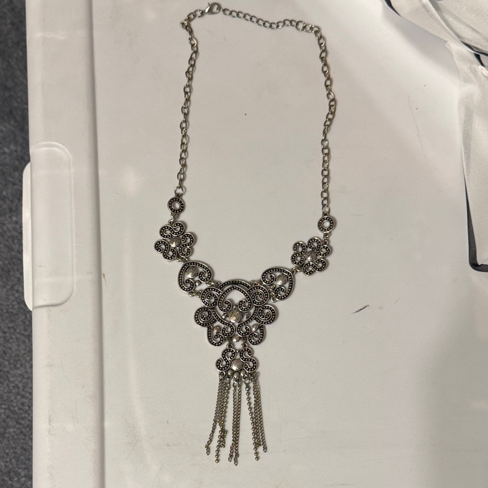 Elegant Silver Necklace